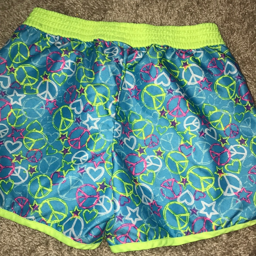 Shorts - Picture 2 of 3